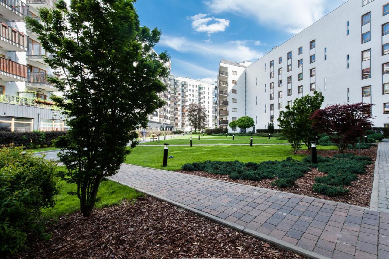 Apartamento Superapart Banderii 4 Varsovia Exterior foto