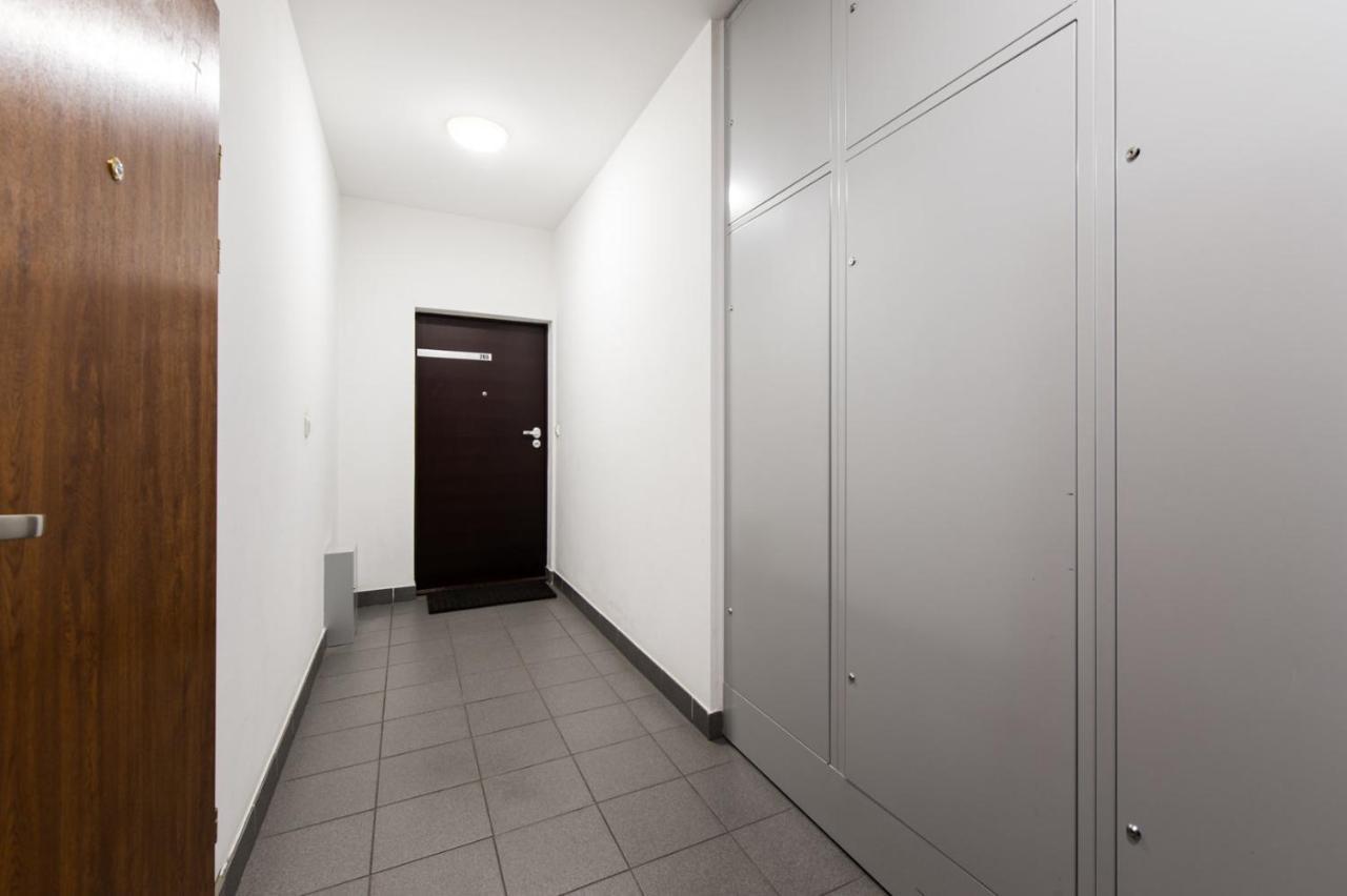 Apartamento Superapart Banderii 4 Varsovia Exterior foto