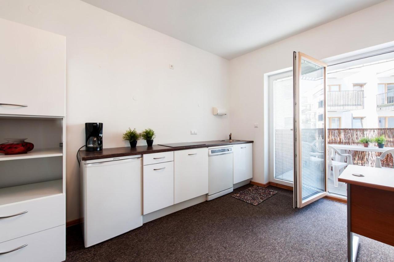 Apartamento Superapart Banderii 4 Varsovia Exterior foto